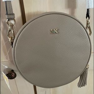 Michael Kors Medium Canteen Crossbody (Truffle)